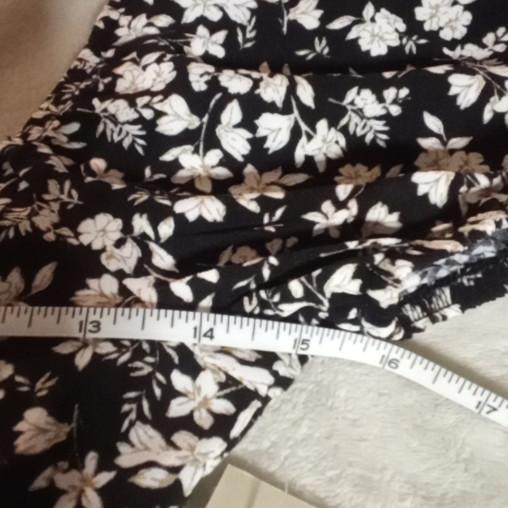 NO BOUNDARIES BLACK + WHITE FLOWER DRESS NEW W/ TATS SIZE XXS - Picture 4 of 9